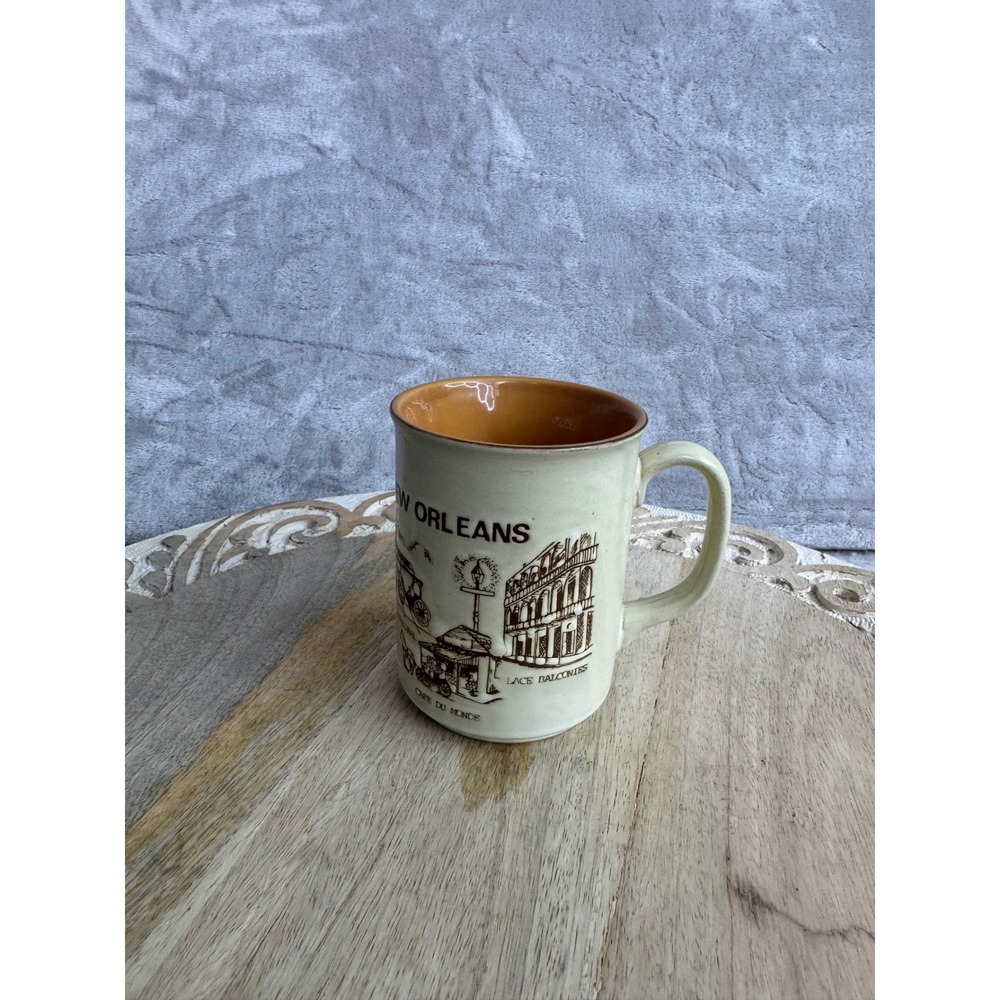 Vintage New Orleans Souvenir Coffee‎ Mug St Louis Cathedral Cafe Du Monde Cream